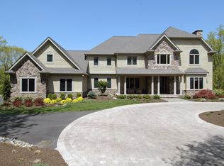 27 Pheasant Run, Kinnelon, NJ 07405