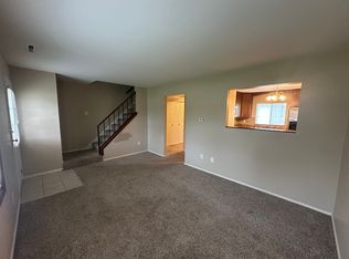 622 N Shelby Pl, Hobart, IN 46342