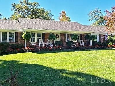 5th image of 361 Morton Ln