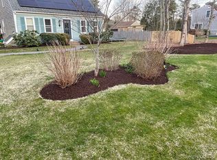 18 Belmont Ave, Forestdale, MA 02644