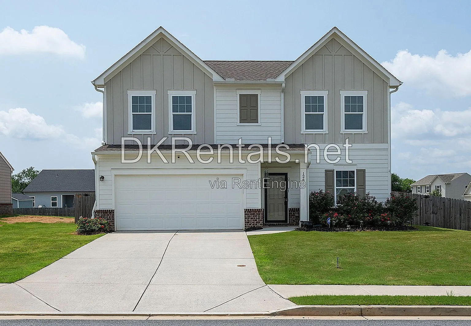 4 bed, 2.5 bath, 2132 sqft, $2,350 — Photo 1