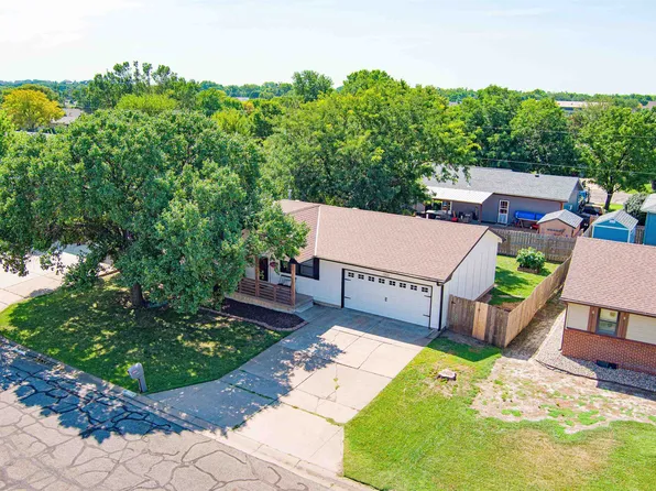 1300 E Ellsworth Ave, Salina, KS 67401