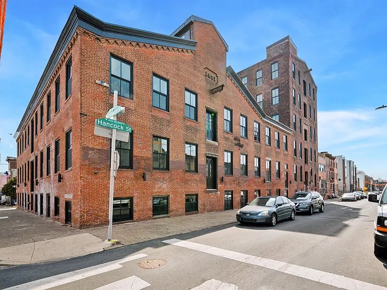 Hancock Lofts — Photo 9