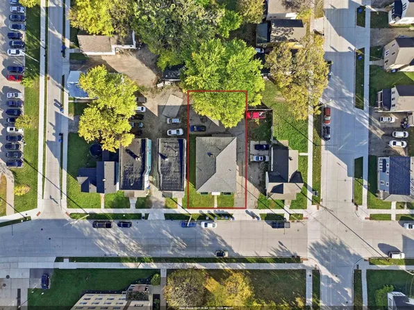708 W LINCOLN AVENUE, Oshkosh, WI 54901