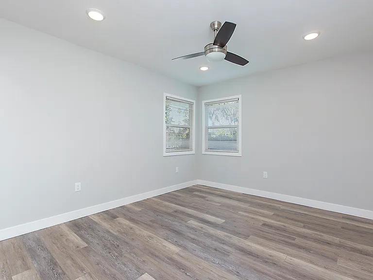 3287 McKinley St — Photo 4