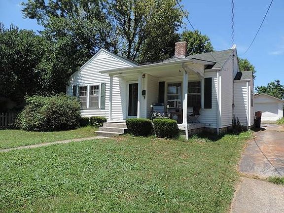 5th image of 1445 Nutwood St