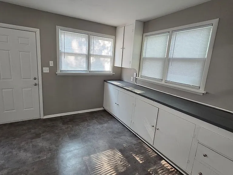 938 S Hiram St — Photo 5
