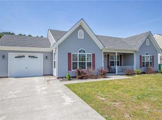 421 Chanticleer Dr, Petersburg, VA 23805