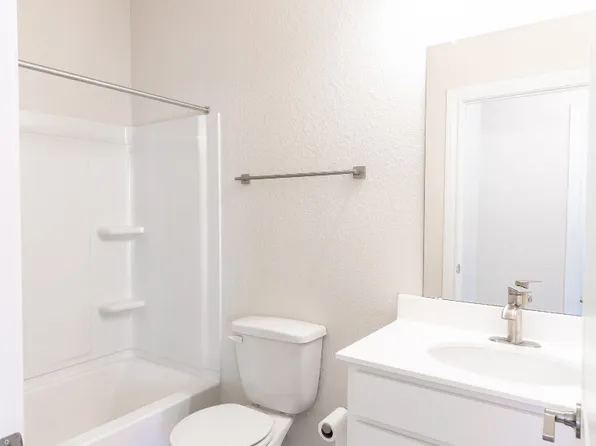 6802 Pleasanton Pkwy, Pflugerville, TX 78660