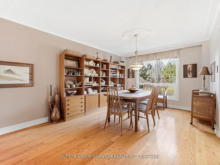 1511 Ifield Rd — Photo 10