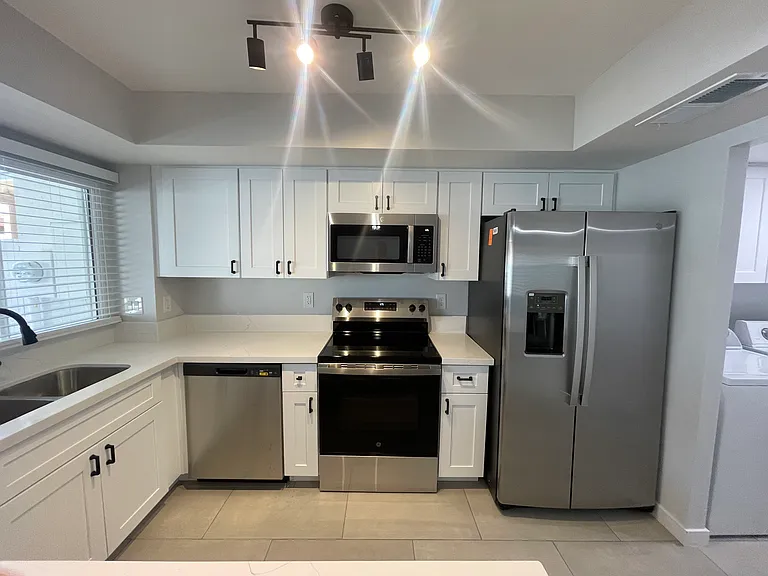 4731 W Northern Ave — Photo 11