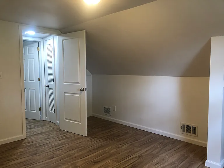 32 Farrell Ave — Photo 19