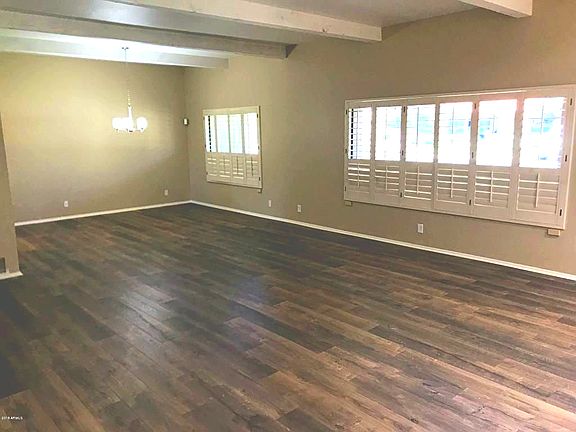 5th image of 101 E Desert Park Ln
