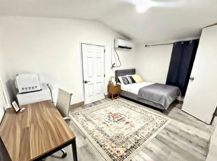 1150 W 28th St #1, Hialeah, FL 33010