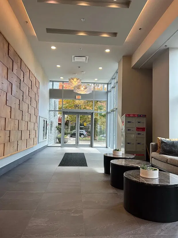 1 bed, 630 sqft, $2,700 — Photo 2