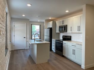 307 W 3rd St #203, Grand Island, NE 68801