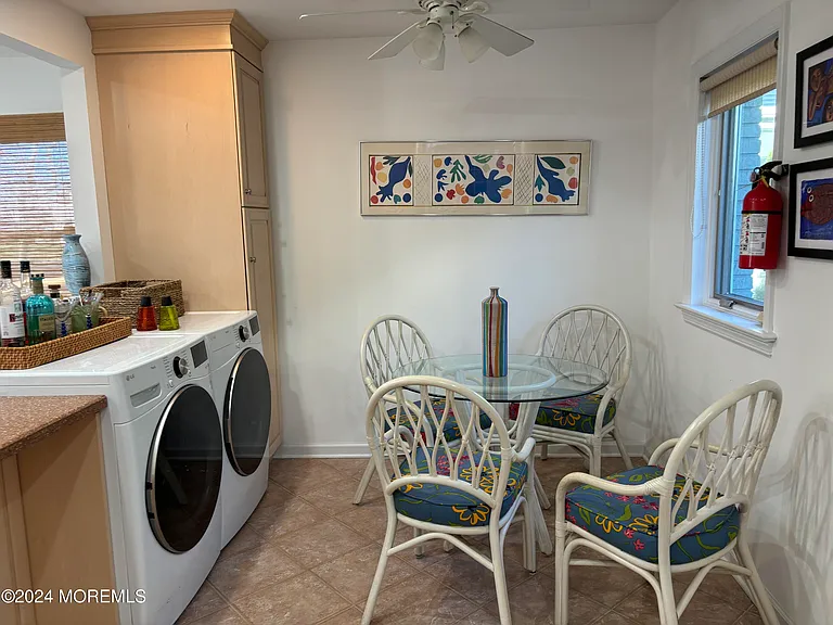206 Beach Ave — Photo 4