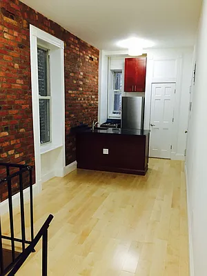 Rented by LJ Sloane Management | media 51