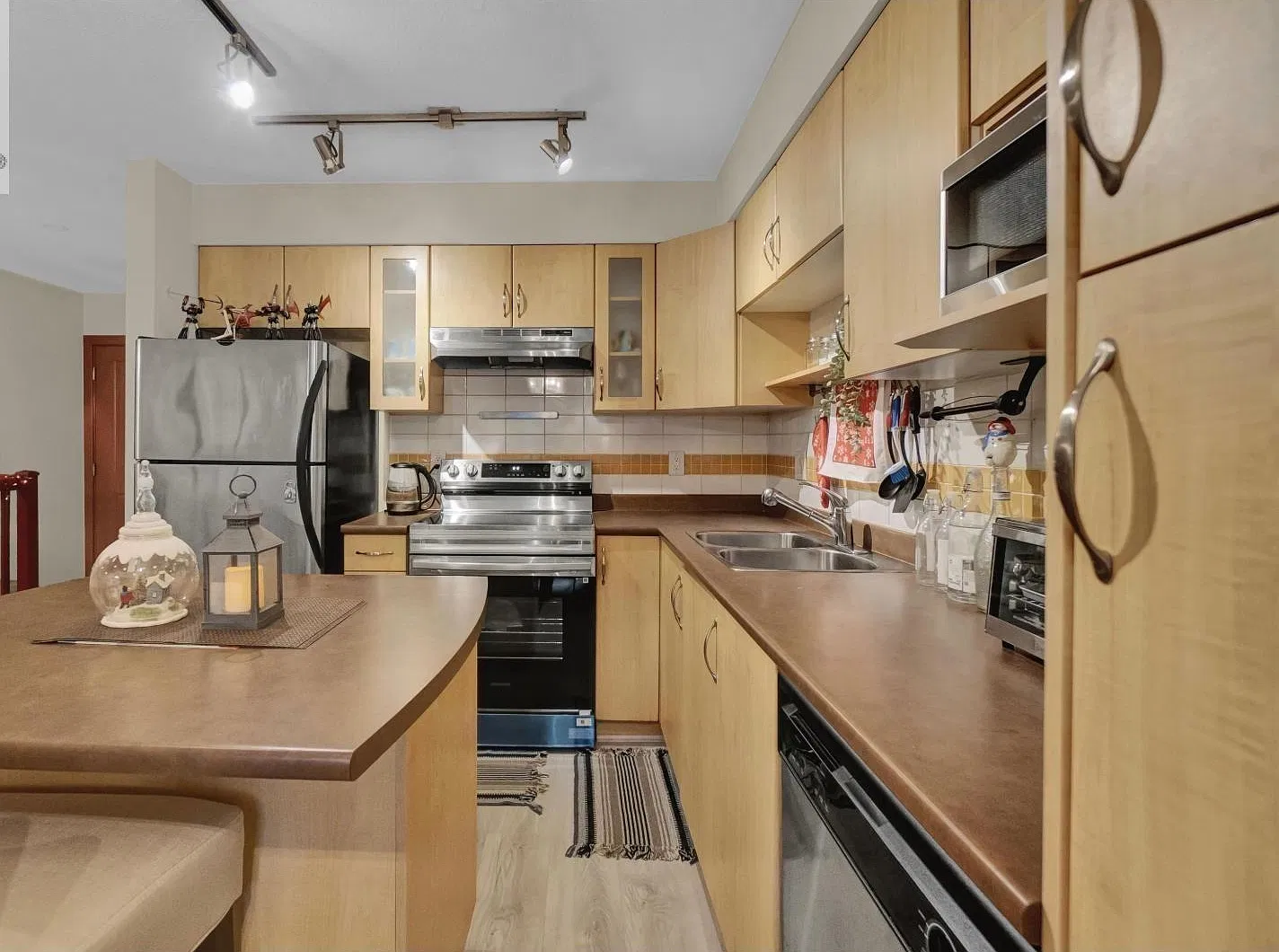 2 bed, 1239 sqft, $2,495 — Photo 4