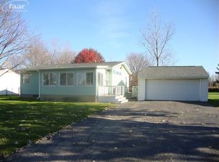 4092 Independence Dr, Flint, MI 48506