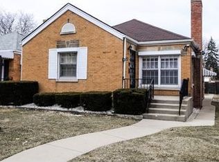 6152 N Legett Ave, Chicago, IL 60646