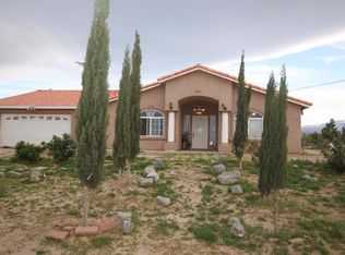 5185 Sierra Rd, Phelan, CA 92371