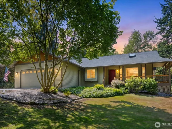 3388 Leroy Circle, Clinton, WA 98236