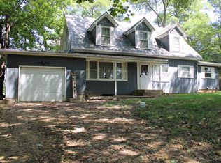 7150 S Derinda Rd, Elizabeth, IL 61028