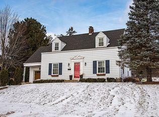 330 Bradley St, Dubuque, IA 52003