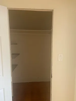 Rented by Argy Realty Inc | media 20