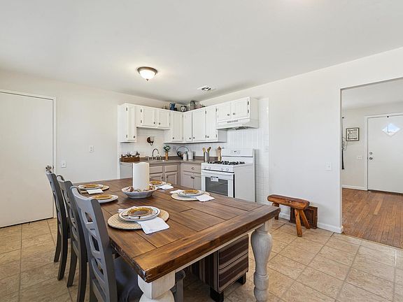 5th image of 10331 Chesley Dr