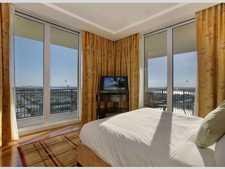 3800 N Ocean Dr #2000 — Photo 13