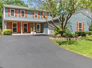 983 Creekside Cir, Naperville, IL 60563