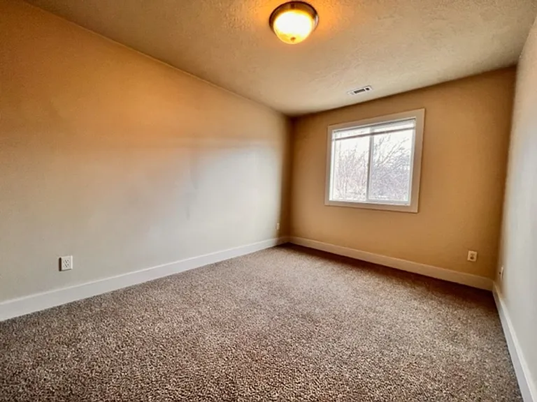 2120 S Dorothy Ave — Photo 15