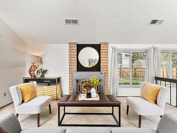 3rd image of 3126 Oxford Rd