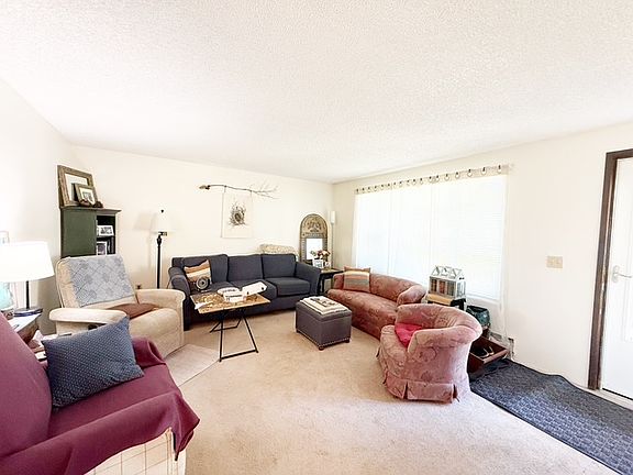 4th image of 1630 Trenton Ave APT 13