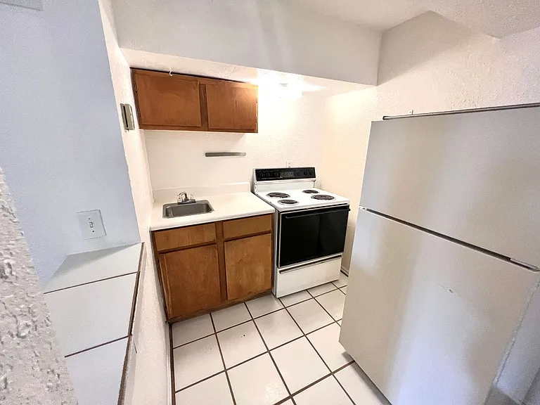 346 N South St #348-800 — Photo 3
