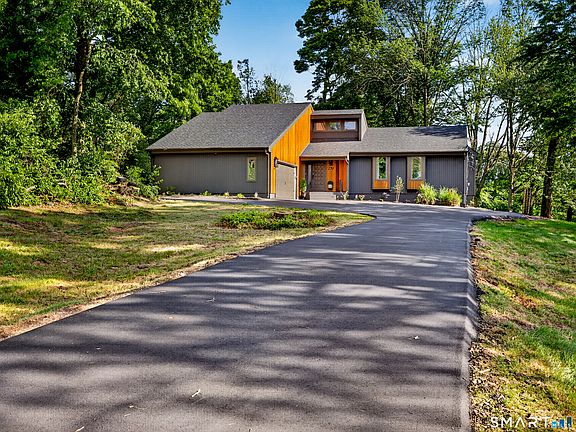4th image of 239 Brown Road