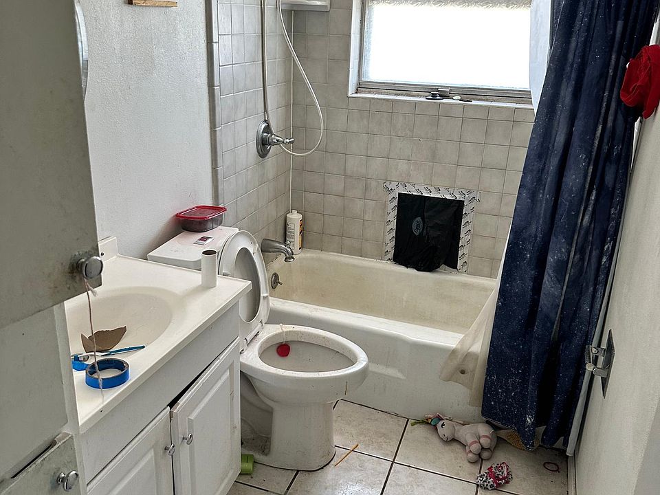 2nd image of 616 Timber Ln