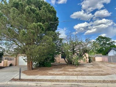 10704 Olympic St NW, Albuquerque, NM, 87114