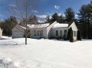 37 Ledgestone Ct, Sanford, ME 04073