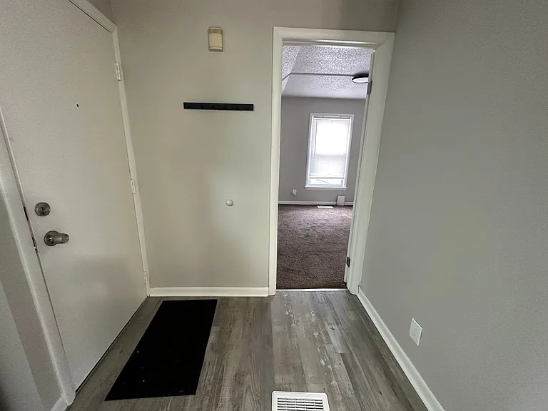 1815 E Ganson St — Photo 14
