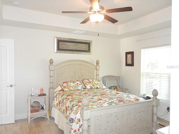 2nd image of 137 Long Meadow Ln