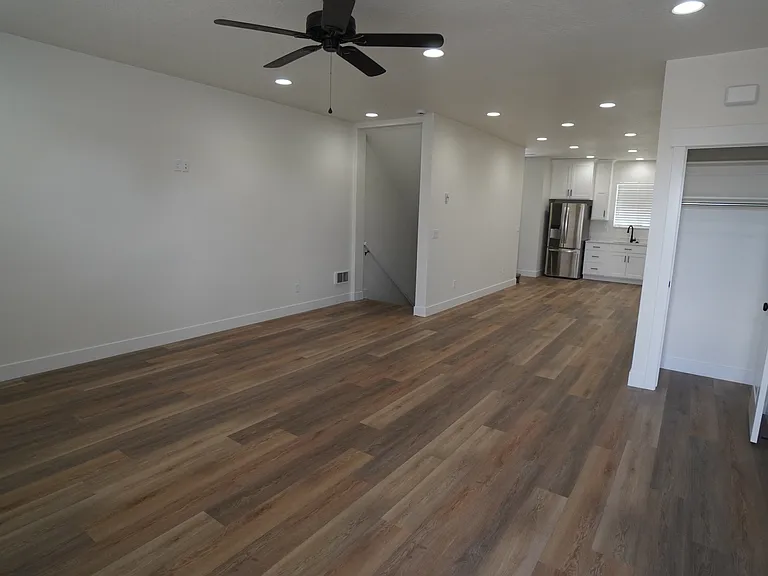 1582 S 150 W — Photo 11