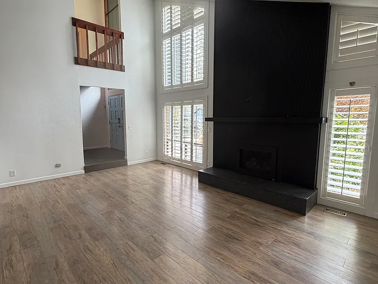 W Canyon Dr — Photo 4