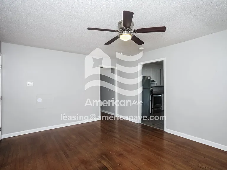 748940_003_dining_room_4.jpg
