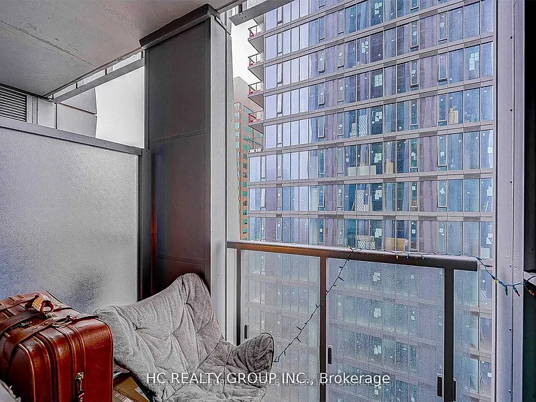 1 Yorkville Ave #2701 — Photo 17
