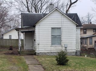 708 W State St, Centerville, IA 52544