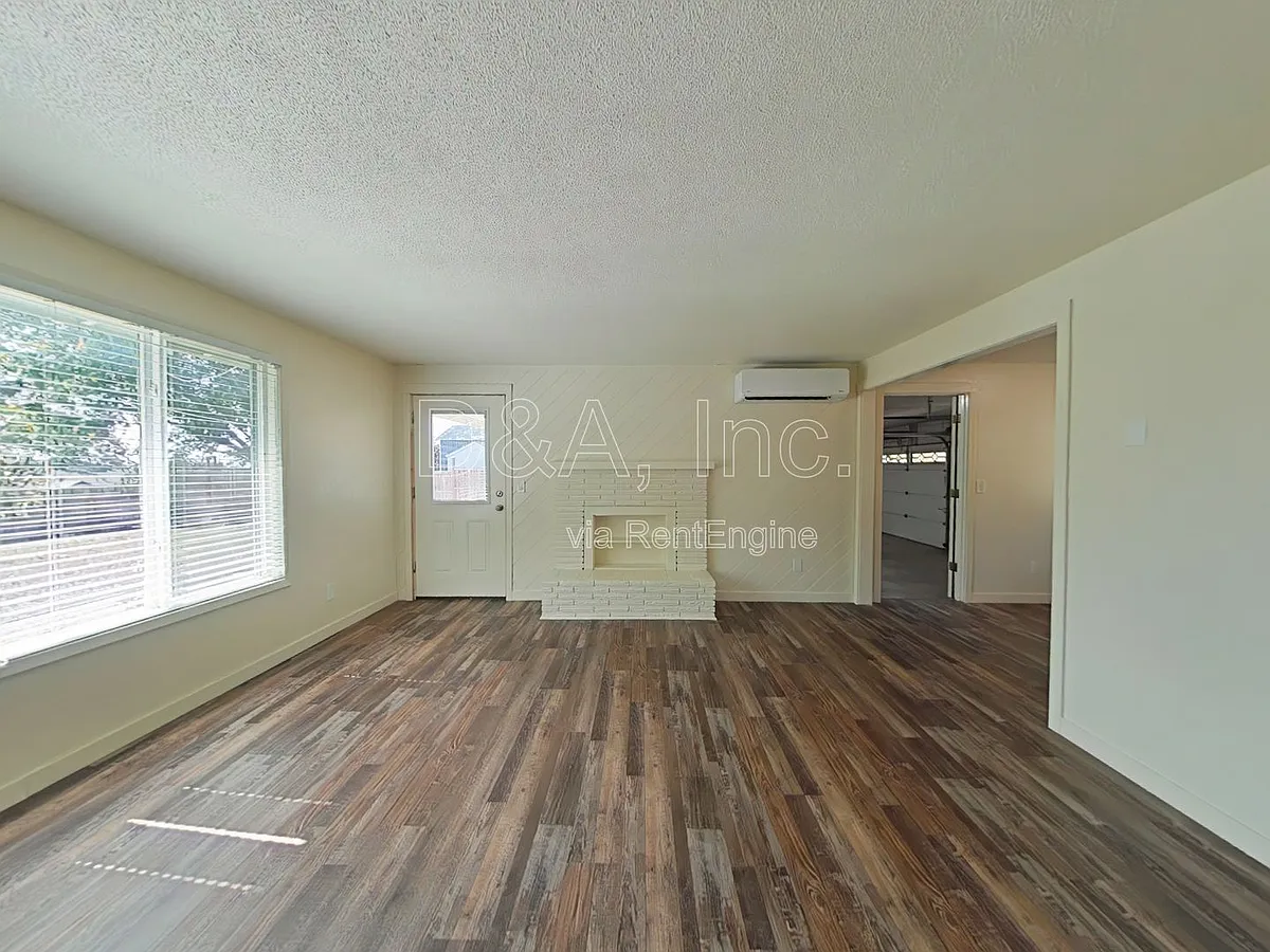 Building Photo - 3756 NW 26th Ave