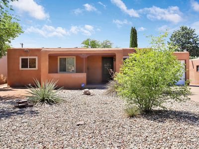 813 Manzano St NE, Albuquerque, NM, 87110